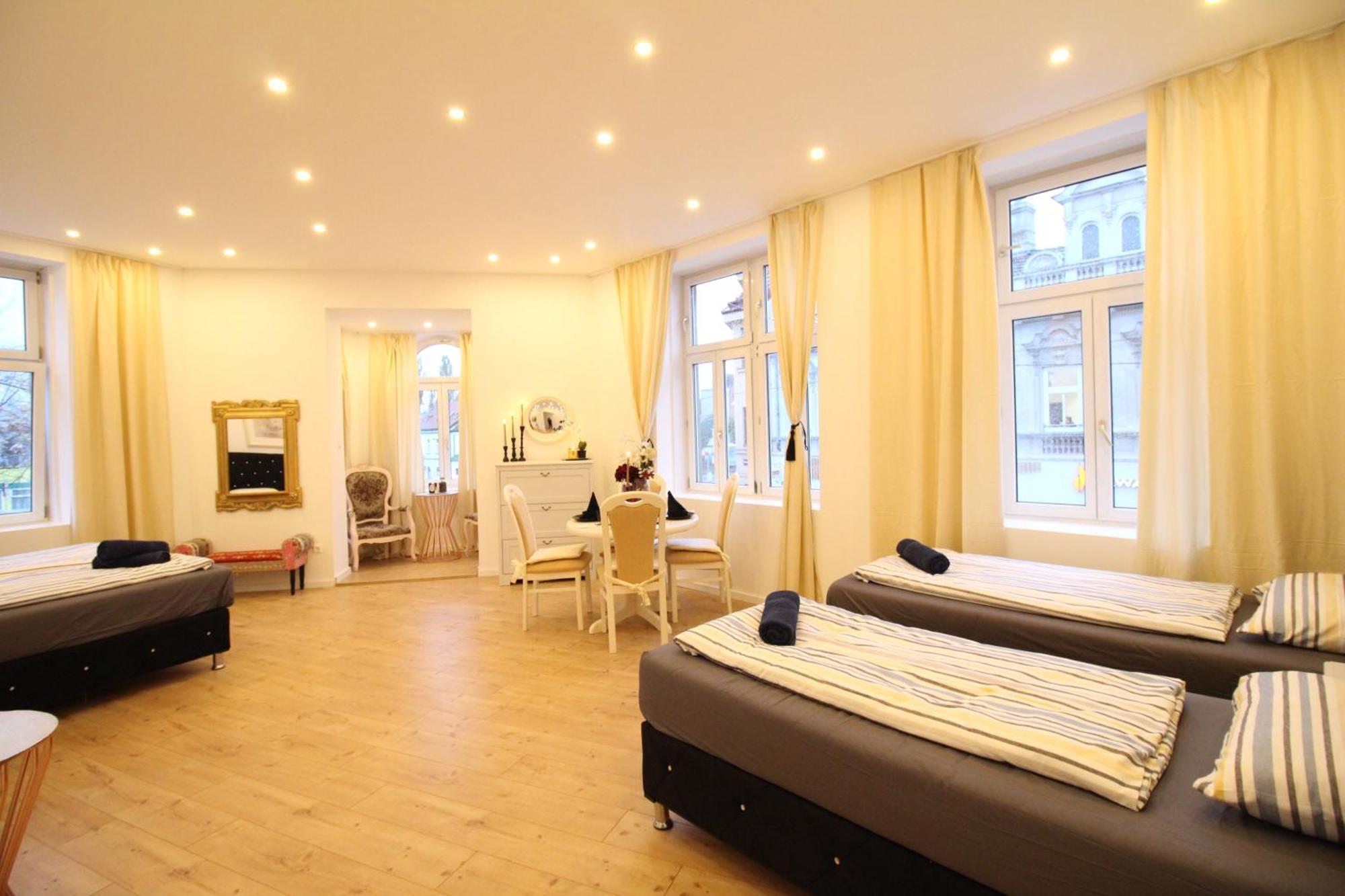 Disc Cozy In Liesing * Wenen